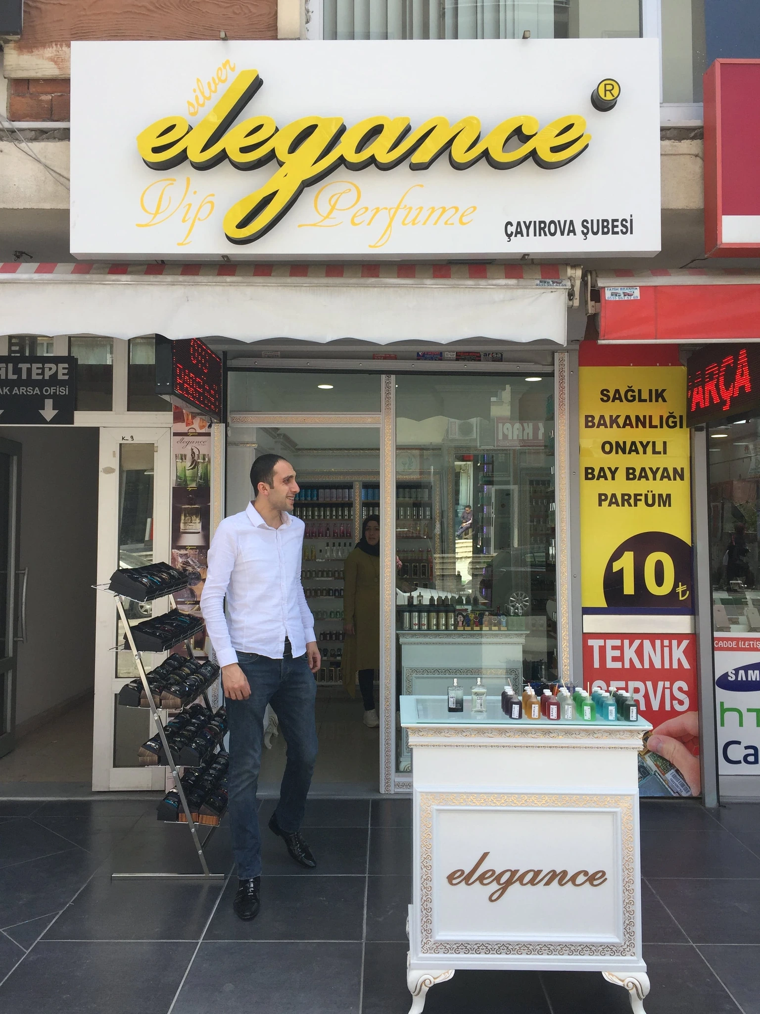 Müşteri akışına uygun şube girişi