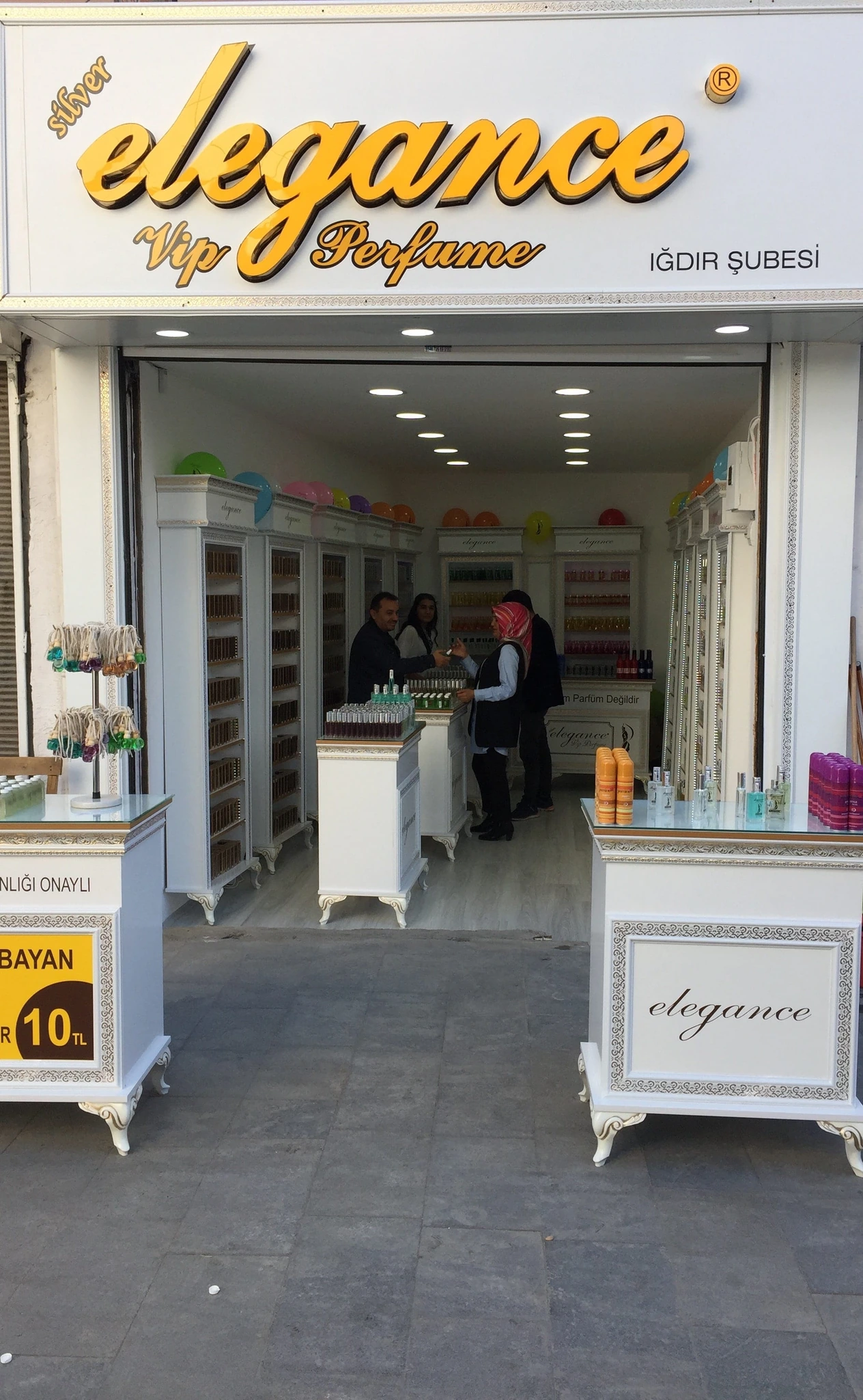 Güçlü ürün sergileme düzeni