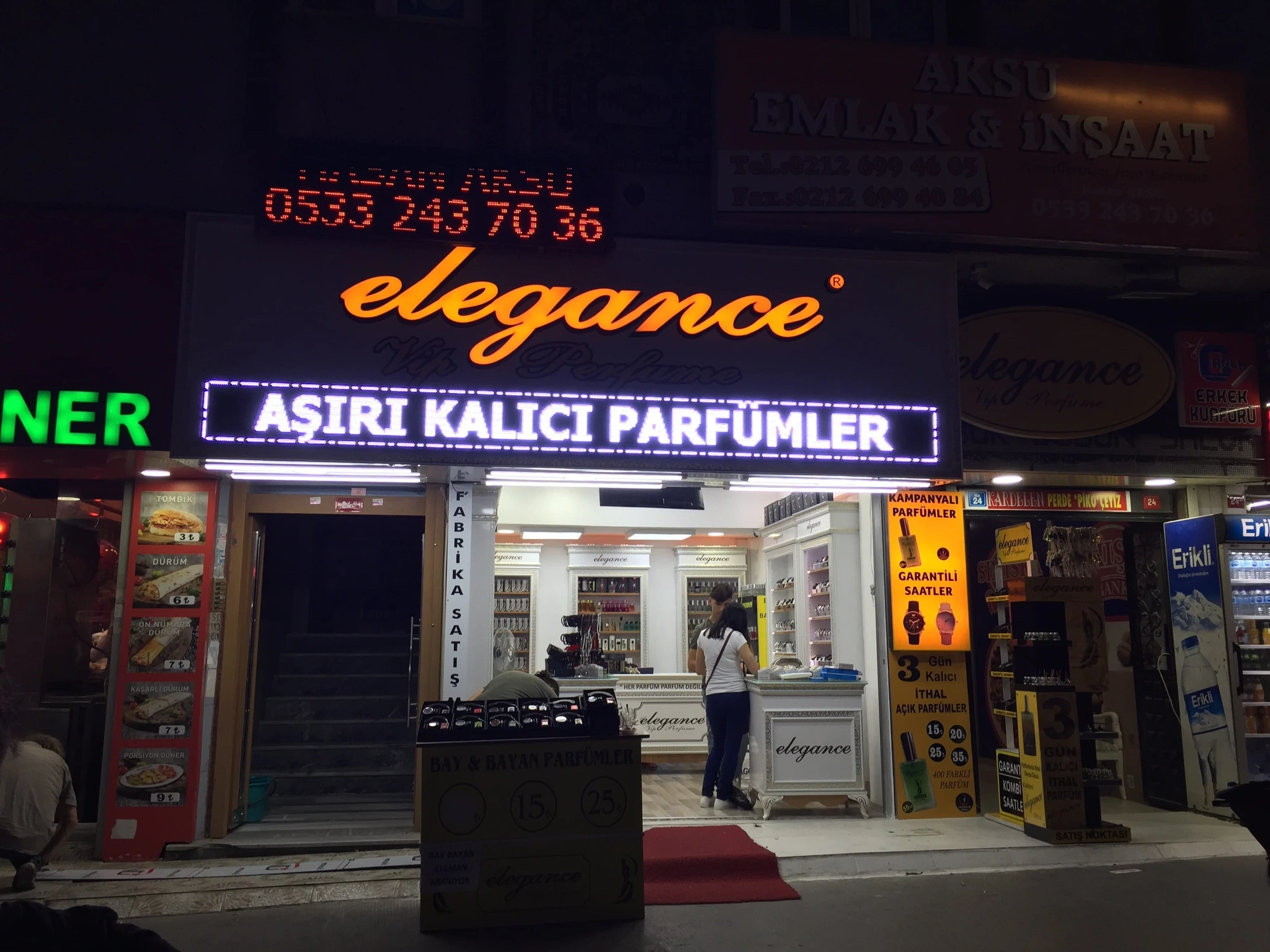 Mağaza önü sunum alanı ve ürün teşhiri